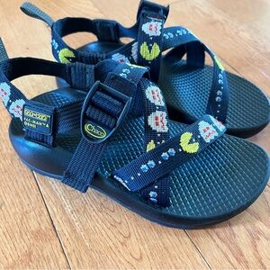 Pac-Man Chacos sandals size 1 kids